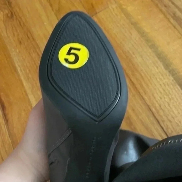 Franco Sarto gray heeled boots  5 NWOT - Picture 4 of 5